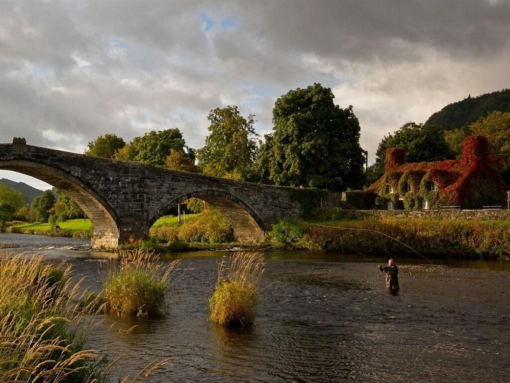 The Eagles Hotel Llanrwst Kültér fotó